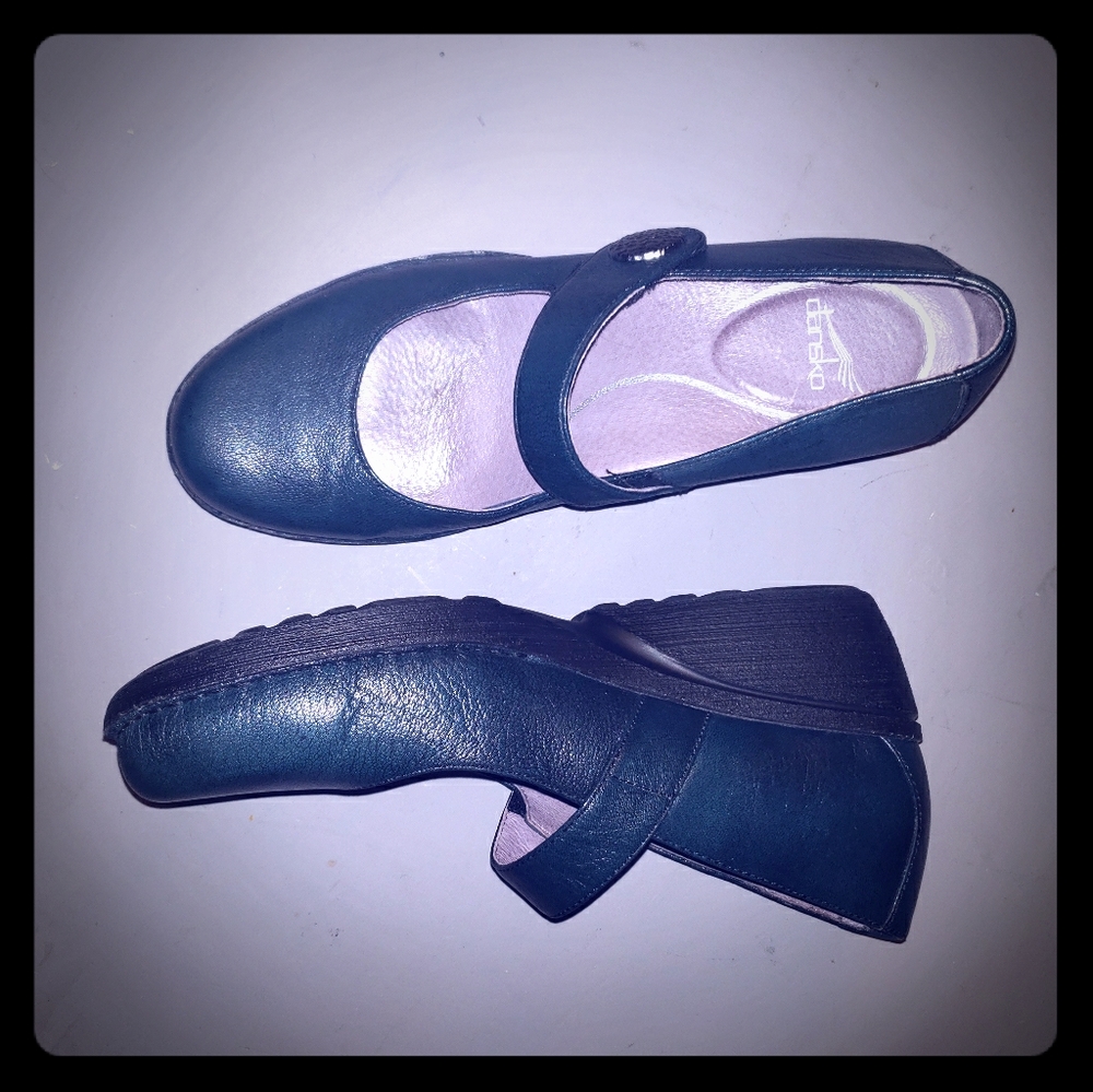 Dansko teal adjustable Mary Jane's 39
